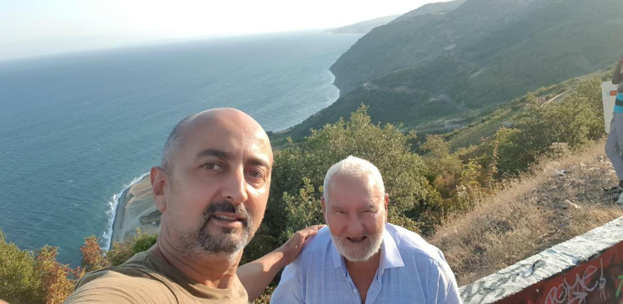 Eriklice Akmonya Pansiyon מראה חיצוני תמונה